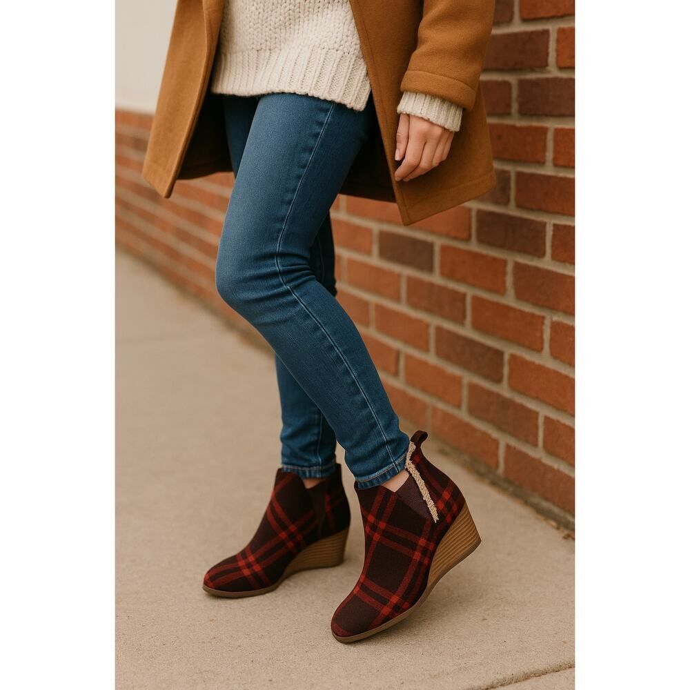TOMS Plaid Wedge Booties Sherpa Trim Wool Blend US 9.5 | Cozy Fall Vibes